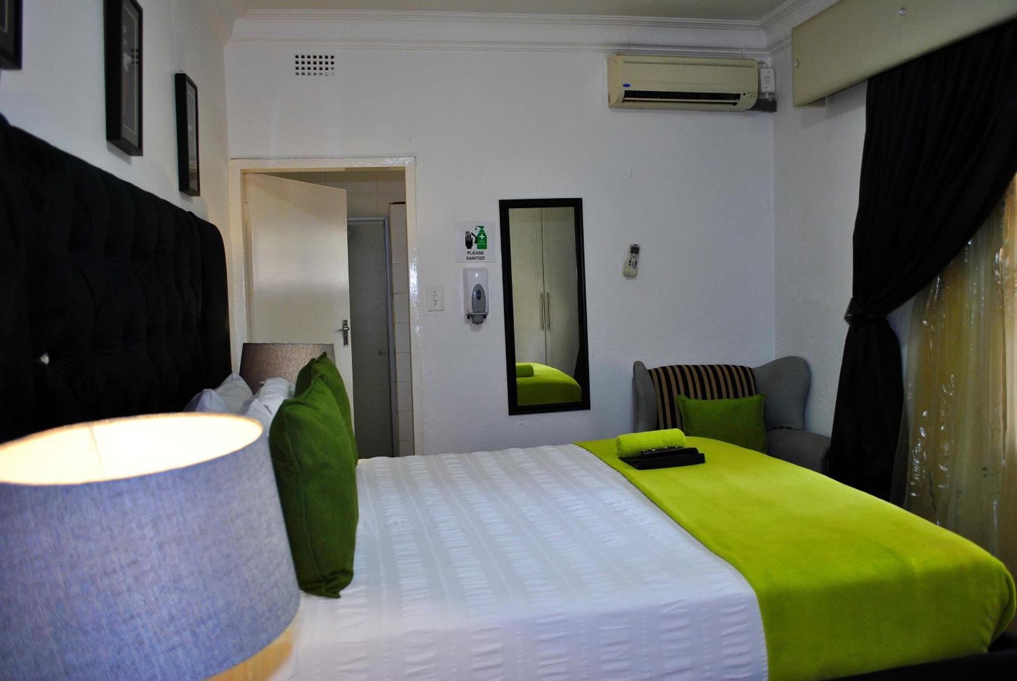 Lapologa Bed & Breakfast Тзанеен Экстерьер фото