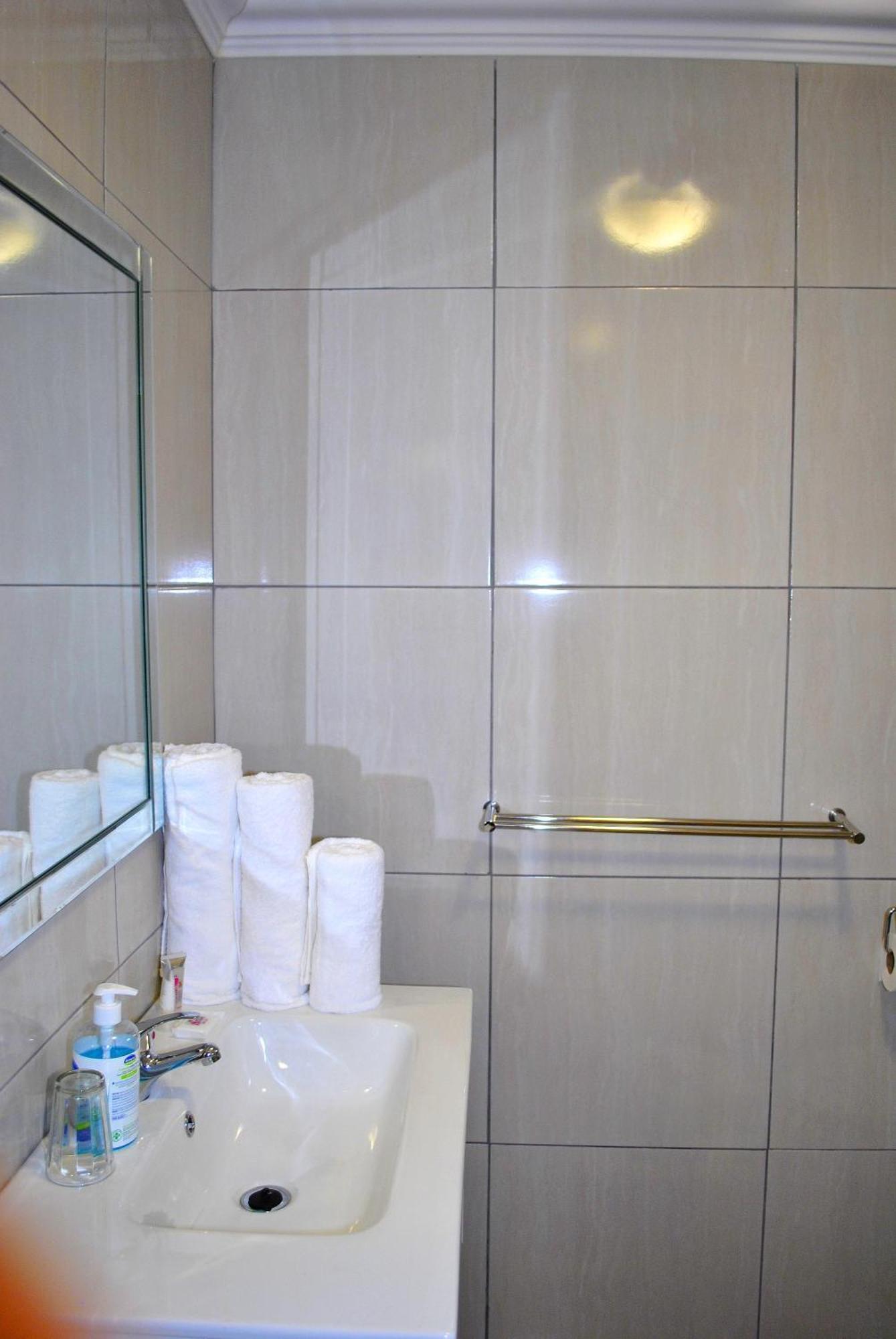 Lapologa Bed & Breakfast Тзанеен Экстерьер фото
