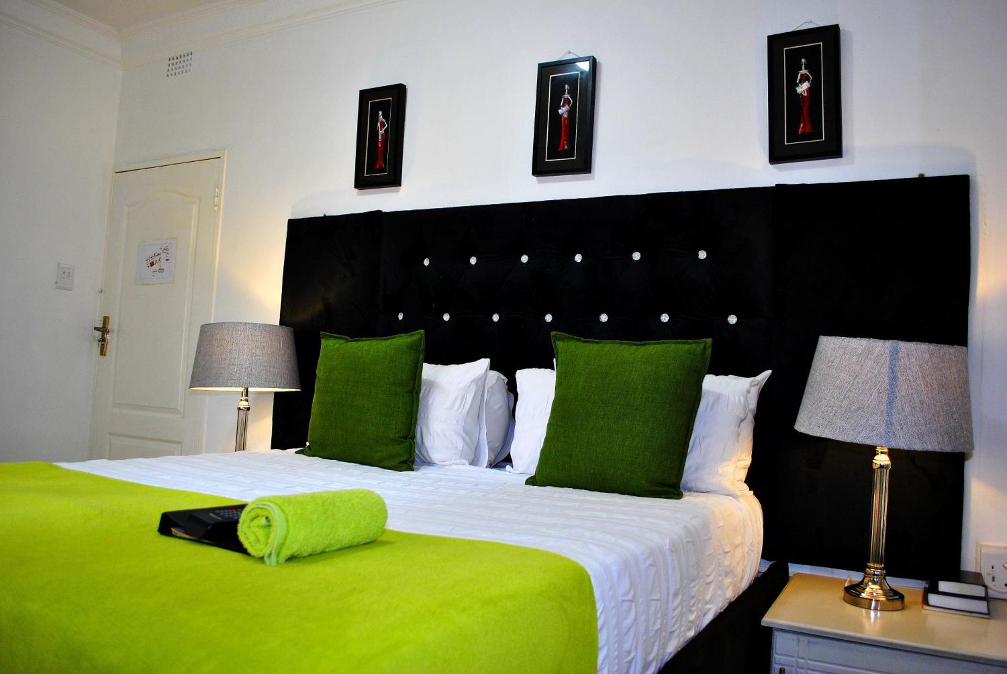 Lapologa Bed & Breakfast Тзанеен Экстерьер фото
