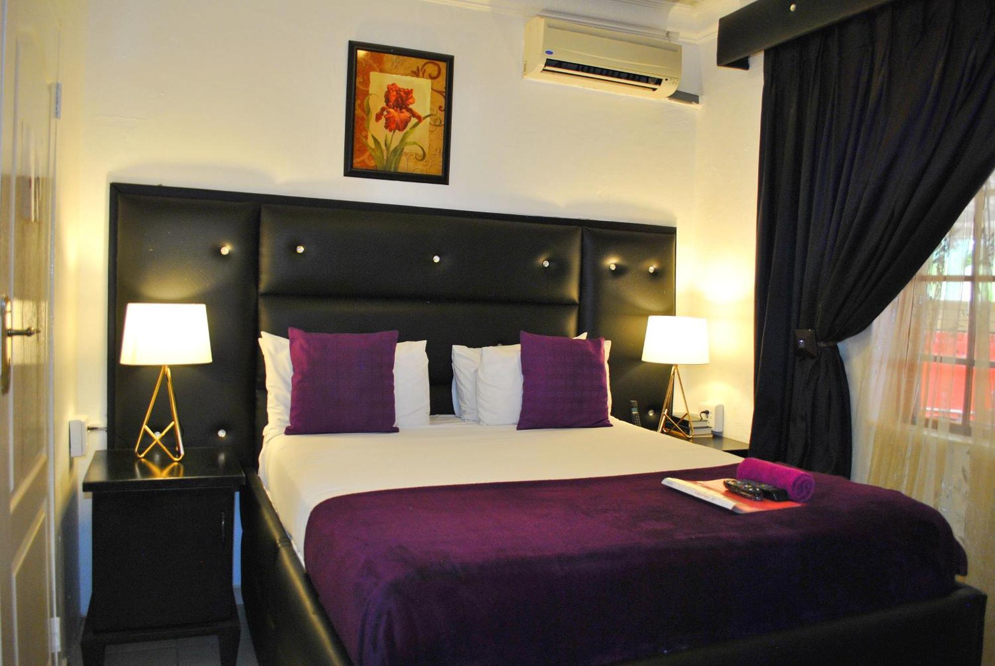 Lapologa Bed & Breakfast Тзанеен Экстерьер фото