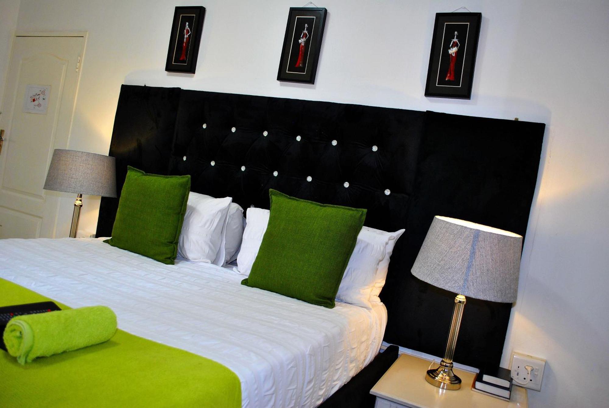 Lapologa Bed & Breakfast Тзанеен Экстерьер фото